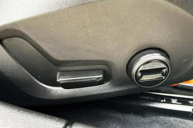 Volvo V60 (2022) thumbnail 16