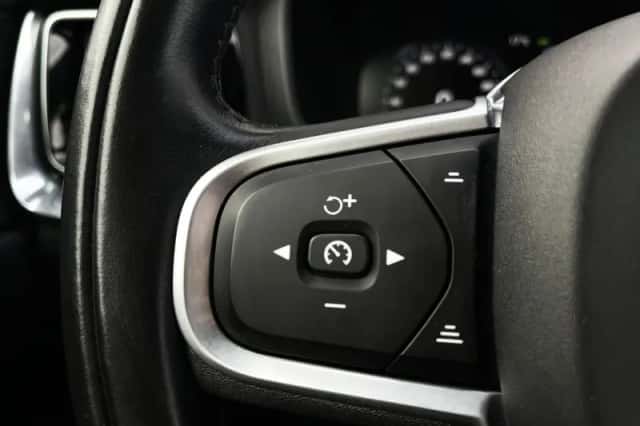 Volvo V60 (2022) thumbnail 24