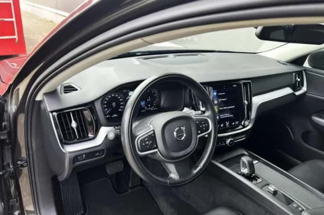 Volvo V60 (2022) thumbnail 34