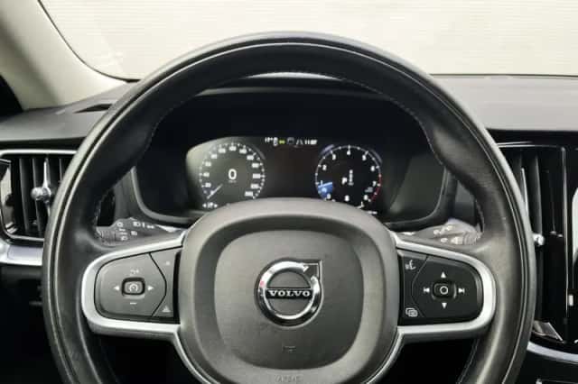 Volvo V60 (2022) thumbnail 37