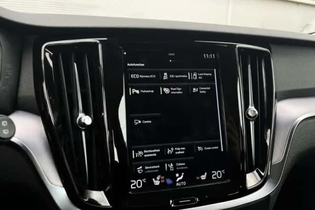 Volvo V60 (2022) thumbnail 42