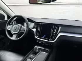 Volvo V60 (2022) thumbnail 44