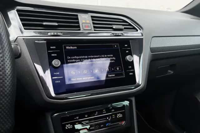 Volkswagen Tiguan (2022) thumbnail 33