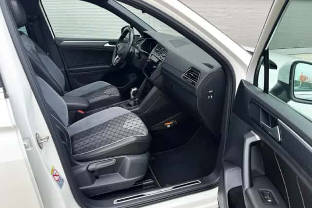 Volkswagen Tiguan (2022) thumbnail 36