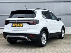 Volkswagen T-Cross (2020) thumbnail 2