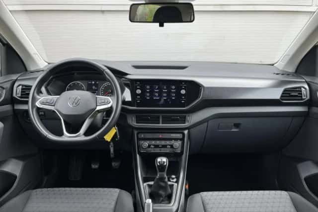 Volkswagen T-Cross (2020) thumbnail 4