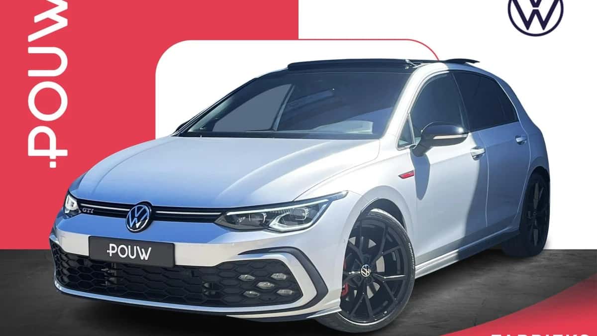 Volkswagen Golf (2024) — foto 1