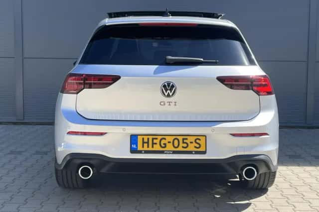 Volkswagen Golf (2024) thumbnail 11