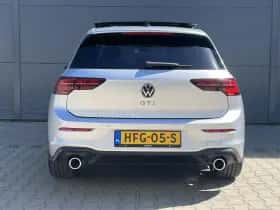 Volkswagen Golf (2024) thumbnail 11