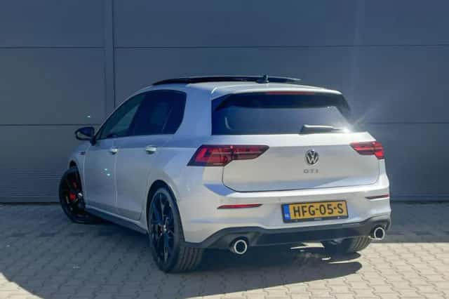 Volkswagen Golf (2024) thumbnail 12