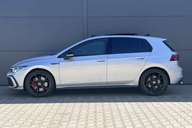 Volkswagen Golf (2024) thumbnail 13