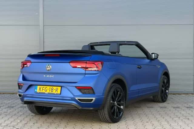 Volkswagen T-Roc (2021) thumbnail 2