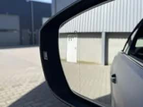 Volkswagen T-Roc (2021) thumbnail 23