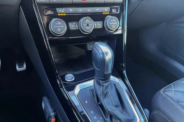 Volkswagen T-Roc (2021) thumbnail 33