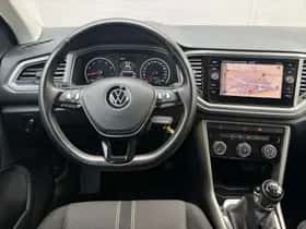 Volkswagen T-Roc (2021) thumbnail 22