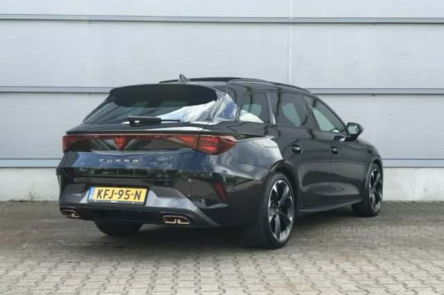 CUPRA Leon Sportstourer (2025) thumbnail 3