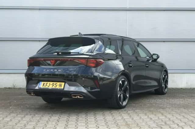 CUPRA Leon Sportstourer (2025) thumbnail 3