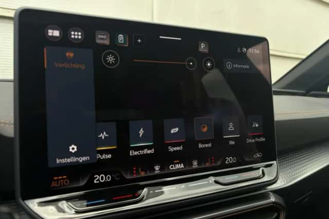 CUPRA Leon Sportstourer (2025) thumbnail 32