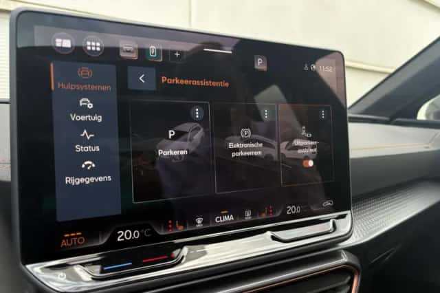 CUPRA Leon Sportstourer (2025) thumbnail 41