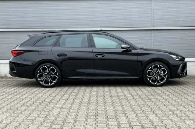CUPRA Leon Sportstourer (2025) thumbnail 4