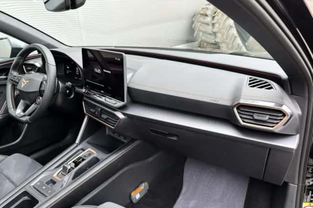 CUPRA Leon Sportstourer (2025) thumbnail 34