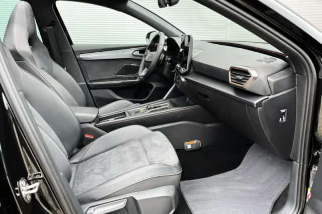 CUPRA Leon Sportstourer (2025) thumbnail 35
