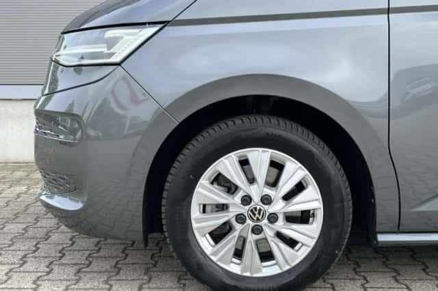 Volkswagen Multivan (2024) thumbnail 15