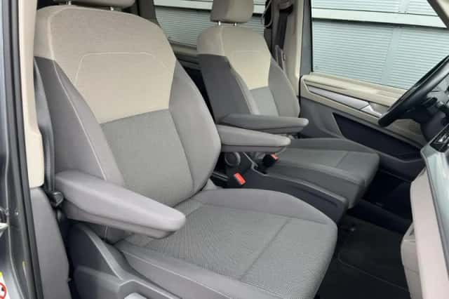 Volkswagen Multivan (2024) thumbnail 16