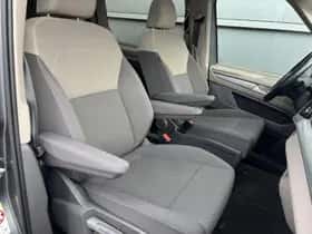 Volkswagen Multivan (2024) thumbnail 16