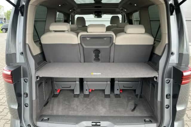 Volkswagen Multivan (2024) thumbnail 19