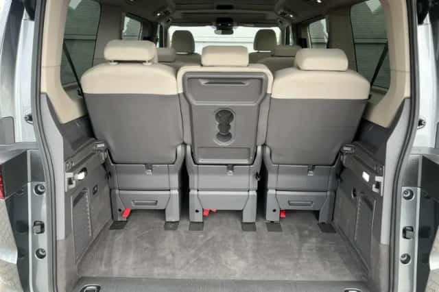 Volkswagen Multivan (2024) thumbnail 20