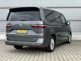 Volkswagen Multivan (2024) thumbnail 3