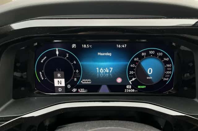 Volkswagen Multivan (2024) thumbnail 29