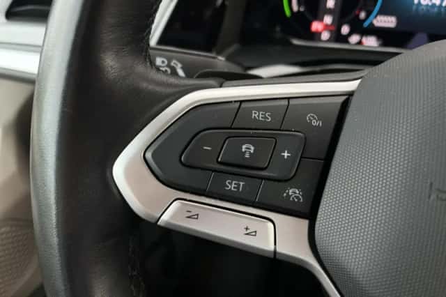 Volkswagen Multivan (2024) thumbnail 30