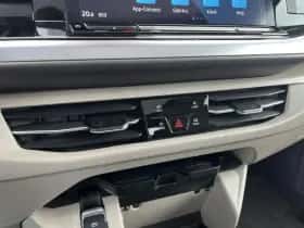 Volkswagen Multivan (2024) thumbnail 36