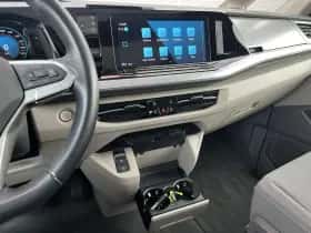Volkswagen Multivan (2024) thumbnail 37