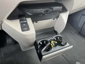 Volkswagen Multivan (2024) thumbnail 39