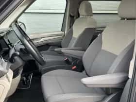 Volkswagen Multivan (2024) thumbnail 5