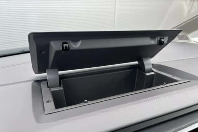 Volkswagen Multivan (2024) thumbnail 41