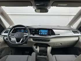 Volkswagen Multivan (2024) thumbnail 6