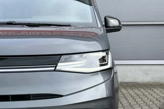 Volkswagen Multivan (2024) thumbnail 10