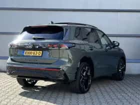 Volkswagen Tiguan (2025) thumbnail 2