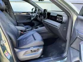 Volkswagen Tiguan (2025) thumbnail 15