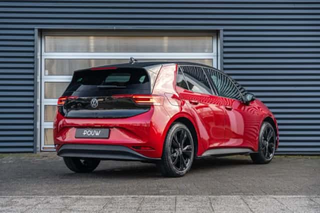 Volkswagen ID.3 (2026) thumbnail 2