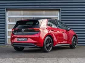 Volkswagen ID.3 (2026) thumbnail 2