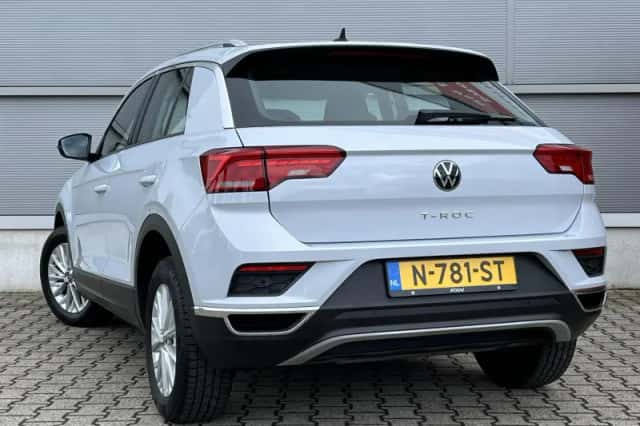Volkswagen T-Roc (2022) thumbnail 12