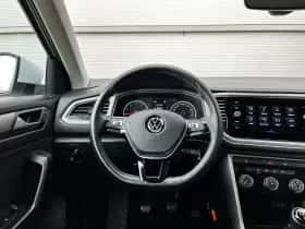 Volkswagen T-Roc (2022) thumbnail 21