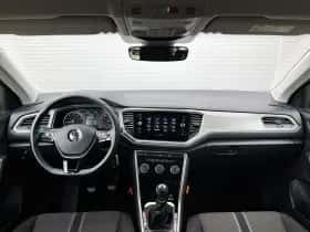 Volkswagen T-Roc (2022) thumbnail 5