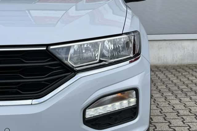 Volkswagen T-Roc (2022) thumbnail 9