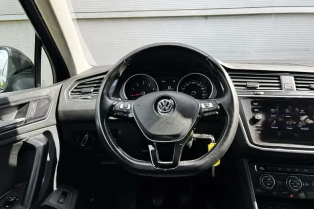 Volkswagen Tiguan (2020) thumbnail 22